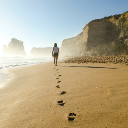 Turn Your Daily Stroll Into a Walking Meditation